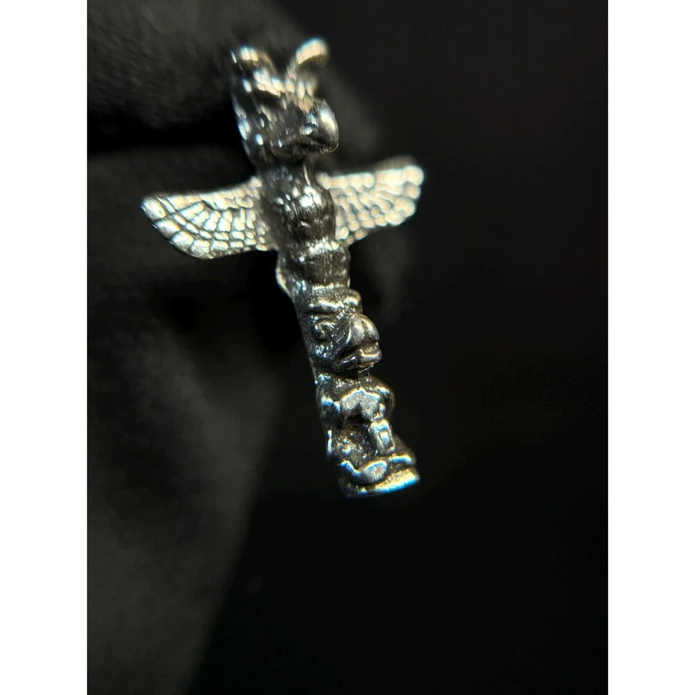 Vintage Native American Sterling Silver Totem Pole Pin Brooch Unmarked